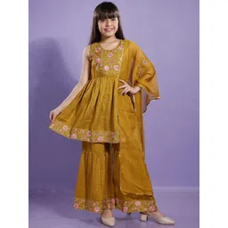CurlyTales Girls Floral Embroidered Thread Work Anarkali Kurta With Sharara & Dupatta-picture-16