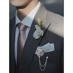 Curren Silver-Plated Zircon Studded Brooch-picture-26