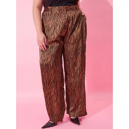 CURVY STREET Women Animal Printed Loose Fit High-Rise Pleated Trousers-picture-14