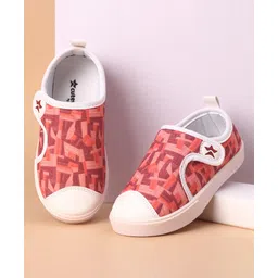 Cute Walk by Babyhug Casual Shoes With Velcro Closure - Red White-picture-16