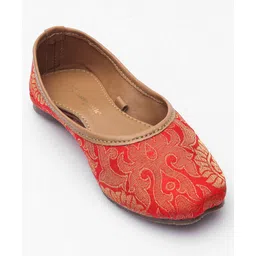 Cute Walk by Babyhug Slip On Embroidered Mojaris - Red-picture-20