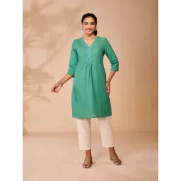Daali Green Cotton Regular Fit Kurta-picture-22