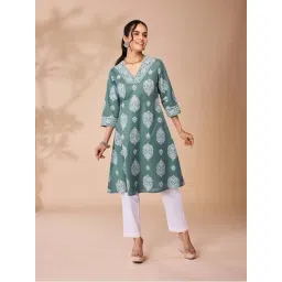 Daali Green Cotton Regular Fit Printed Kurta-picture-47