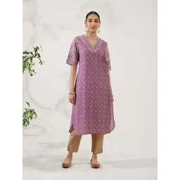 Daali Purple Embellished Straight Kurta-picture-45