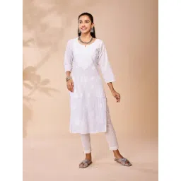 Daali White Cotton Regular Fit Embroidered Kurta-picture-15