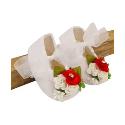 Daizy Floral Applique Detailed Booties - White & Red-picture-20