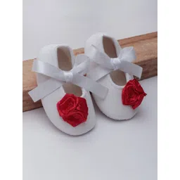 Daizy Girls Floral Applique Booties-picture-35
