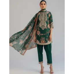 D.A.Kurtis. Women Floral Printed Regular Thread Work Kurti with Trousers & With Dupatta-picture-32