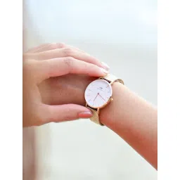 Daniel Wellington DW00100163 Classic Petite Analog Watch for Women-picture-22