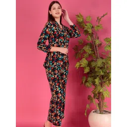 DARVI Abstract Printed Shawl Neck Shirt & Trousers image 4