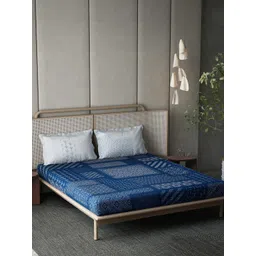 DDecor Blue & White Geometric 140 TC Cotton King Bedsheet with 2 Pillow Covers-picture-38