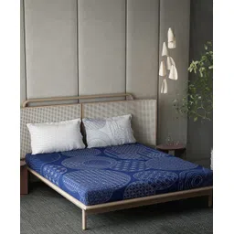 d'decor DDecor Blue White Geometric Cotton 140 TC King Bedsheet With 2 Pillow Covers-picture-28