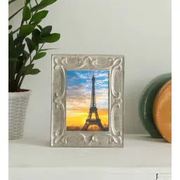 Aluminium Leaf Pattern Silver Large Size Photo Frame-image-45