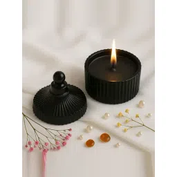 De Maison Decor Black Glass Elara Midnight Oud Candle-picture-15