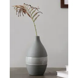 De Maison Decor Green Aluminium Vesera Enamel Vase-picture-37
