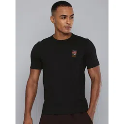 Quechua By Decathlon Applique Detailed T-shirt-picture-12