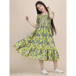 DEKLOOK Floral Print Flutter Sleeve Crepe Fit & Flare Midi Dress-picture-43