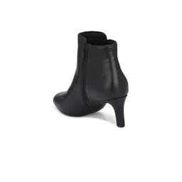 Delize Black Solid Heeled Boots image 2
