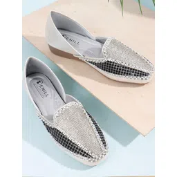 Denill Women Embellished Square Toe Mojaris-picture-20