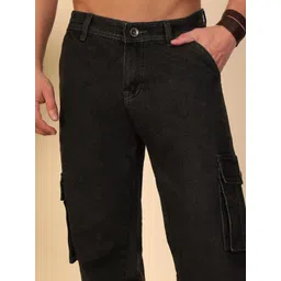 DENIMLOOK Men Easy Wash Cargos Trousers image 2