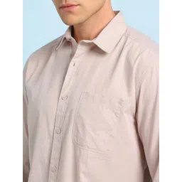 Dennis Lingo Men Relaxed Fit Spread Collar Solid Cotton Casual Shirt image 2