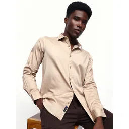 Dennis Lingo Men Solid Spread Collar Casual Shirt-image-35
