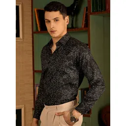 DENNISON Men Paisley Printed Spread Collar Casual Shirt image 2