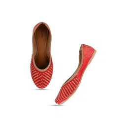 DESI COLOUR Women Embellished Ethnic Mojaris-picture-24