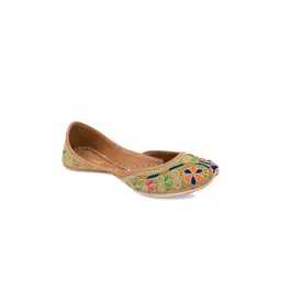 DESI COLOUR Women Gold-Toned Ethnic Mojaris Flats-picture-32