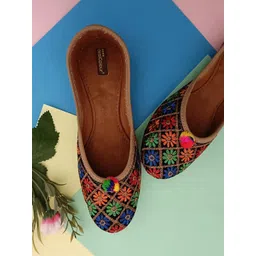 DESI COLOUR Women Multicoloured Embellished Mojaris-picture-29