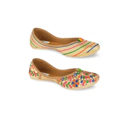 DESI COLOUR Women Set of 2 Multicoloured Striped Leather Ethnic Mojaris Flats-picture-33