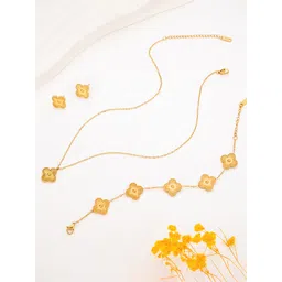 Designs & You Gold Plated Anti Tarnish Clover Jewellery Set image 2