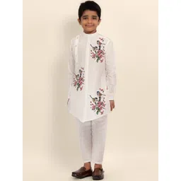 DEVOILER Boys Ethnic Motifs Empire Dupion Silk Kurta with Pyjamas-picture-57