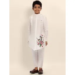 DEVOILER Boys Ethnic Motifs Empire Dupion Silk Kurta with Pyjamas-picture-11