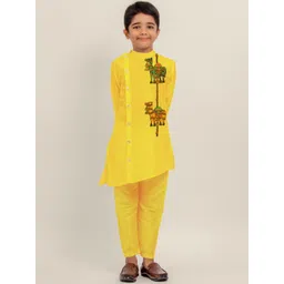 DEVOILER Boys Ethnic Motifs Regular Dupion Silk Kurta with Pyjamas-picture-46