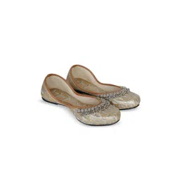 DFR Women Embellished Mojaris Flats-picture-33