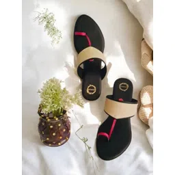 Dhaga Women Colourblocked Block Heels Kolhapuri-picture-38