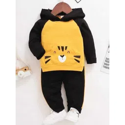 Dhairya Traders Unisex Yellow And Black Tiger Print kids Clothing Set-picture-49
