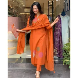 dishwa fashion Women Silk Blend Kurta Pant Dupatta Set-picture-24