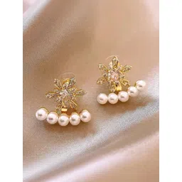 DIVASTRI Floral Studs Earrings image 1