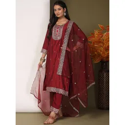 DIVASTRI Women Ethnic Motifs Embroidered Regular Thread Work Pure Silk Kurta with Trousers & With Dupatta-picture-31