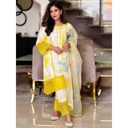 DIVASTRI Women Floral Printed Regular Kurta with Trousers & With Dupatta-picture-13