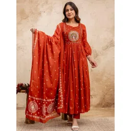 DIVASTRI Women Rust Viscose Rayon Kurta Sets-picture-37