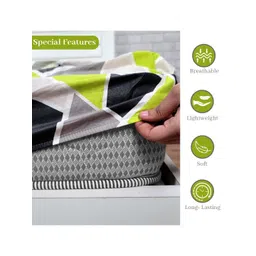 Divine Casa Green & Grey 144 TC Queen Bedsheet with 2 Pillow Covers image 3