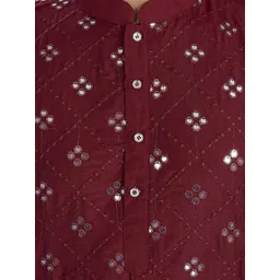 DIVISIVE Floral Embroidered Mirror Work Mandarin Collar Kurta image 4