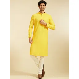 Diwas by Manyavar Floral Embroidered Mandarin Collar Sequinned Straight Kurta-picture-23