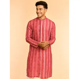 Diwas by Manyavar Geometric Embroidered Sequinned Mandarin Collar Straight Kurta-picture-26