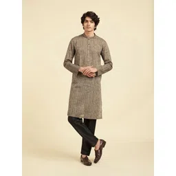 Diwas by Manyavar Men Mandarin Collar Woven Design Kurta-image-16