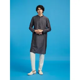 Diwas by Manyavar Men Solid Sequins Mandarin Collar Straight Kurta-picture-29