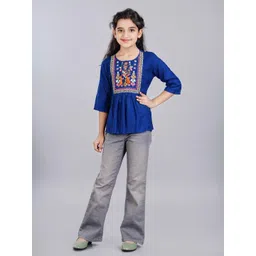 DMP FASHION Embellished Top-picture-22